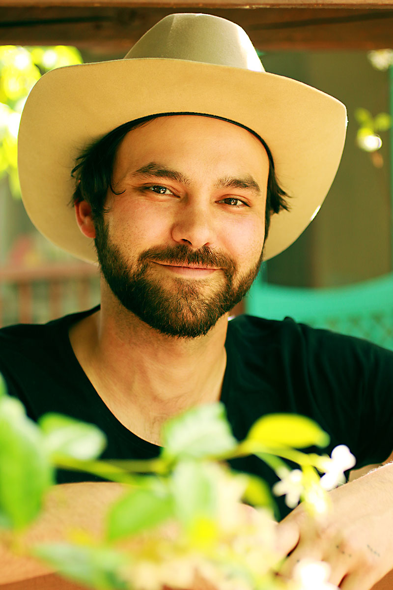 Who is Shakey Graves?